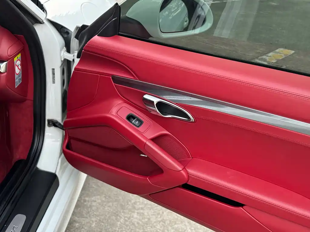 Porsche Cayman — миниатюра 10