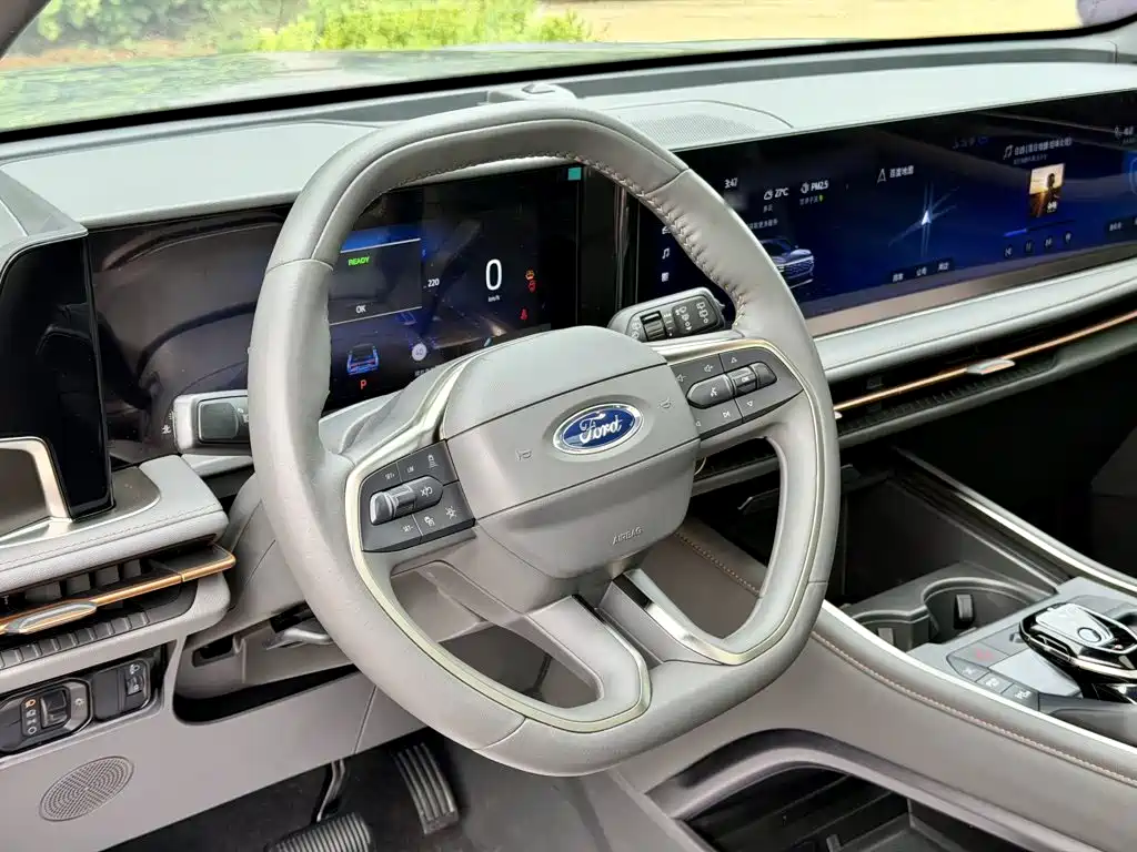 Ford Edge 2023 L 2.0T EcoBoost E мест