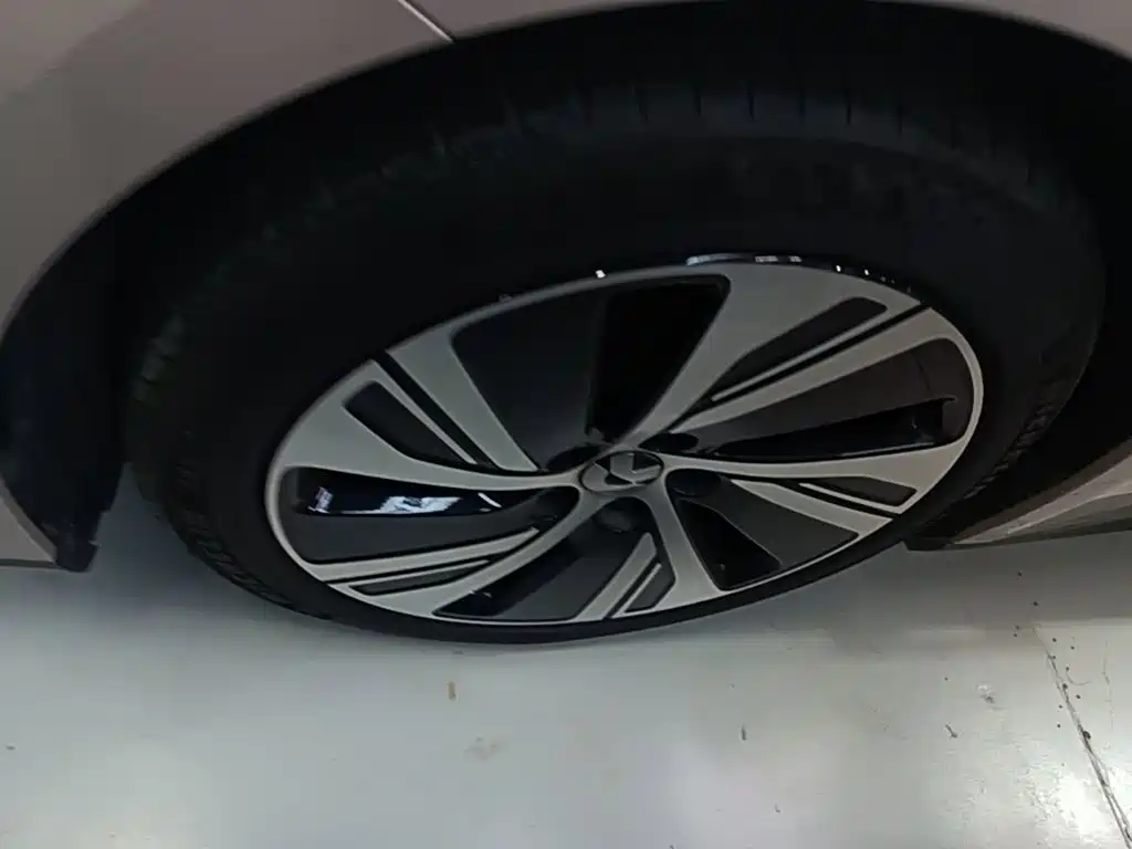 NIO ET5 — миниатюра 23