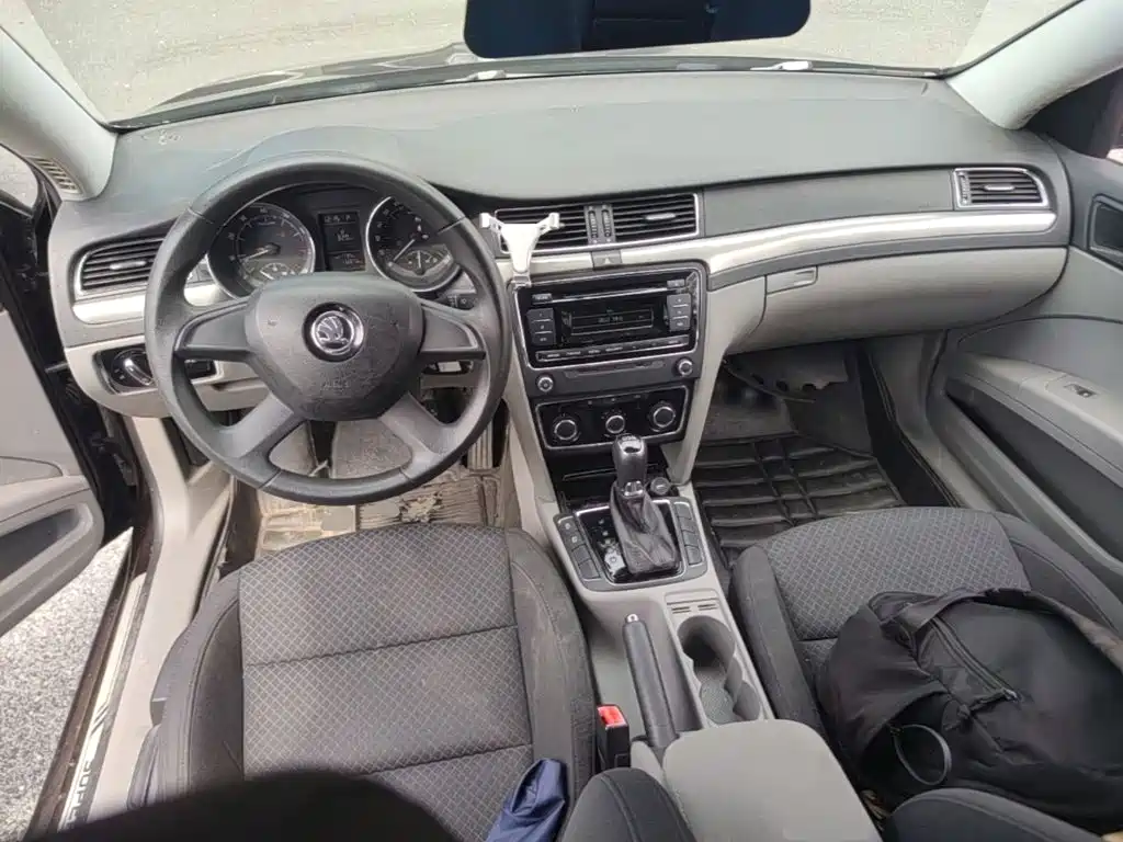Skoda Superb — миниатюра 14