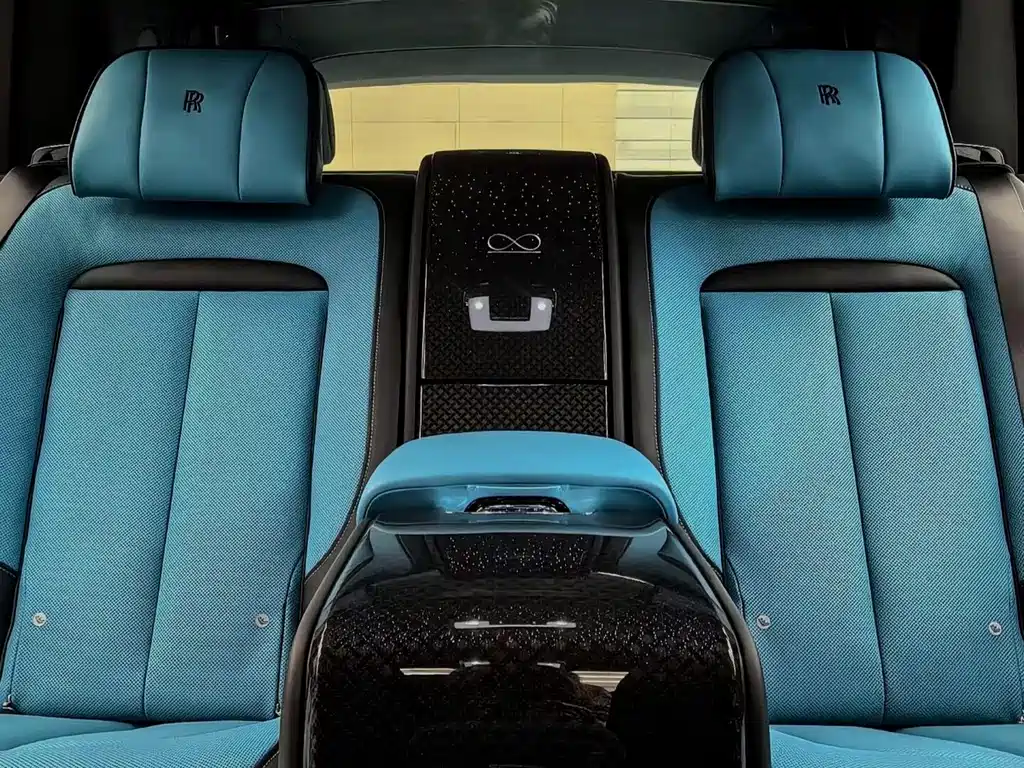 Rolls-Royce Cullinan — миниатюра 8