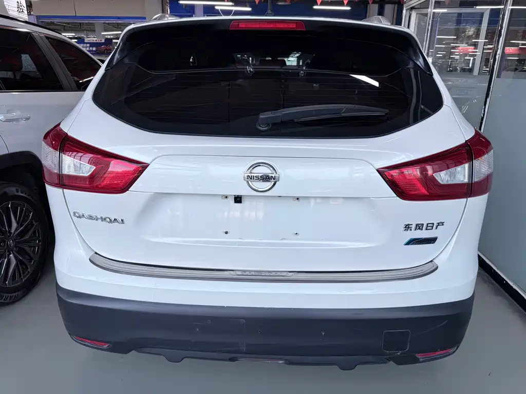 Nissan Qashqai — миниатюра 17
