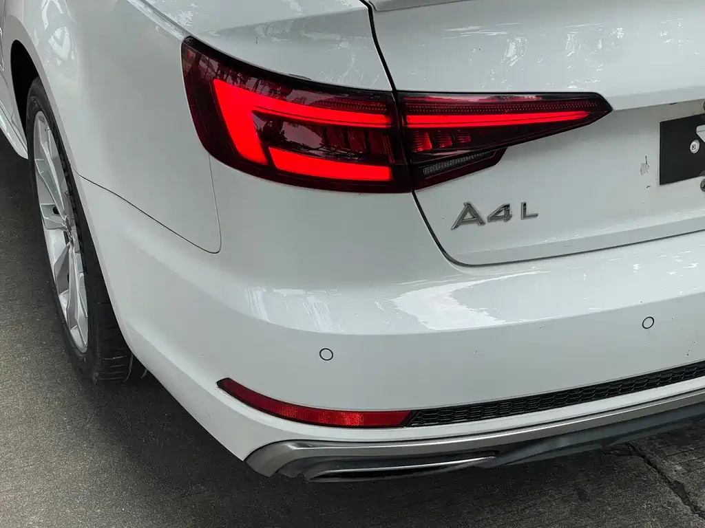 Audi A4L — миниатюра 19