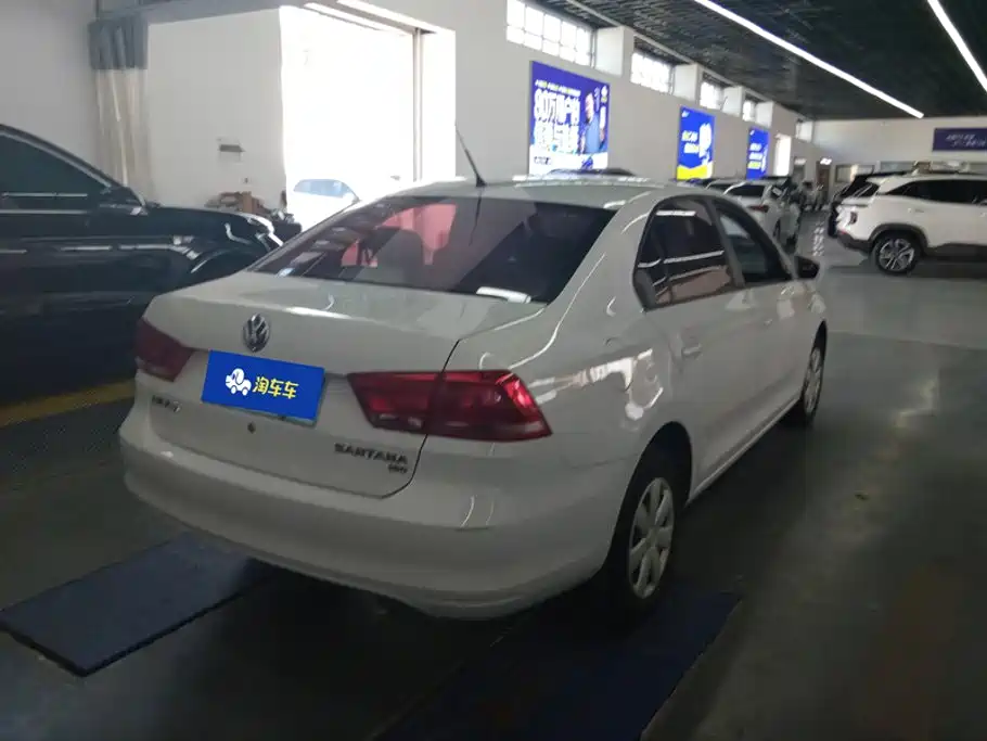 Volkswagen Santana — миниатюра 3