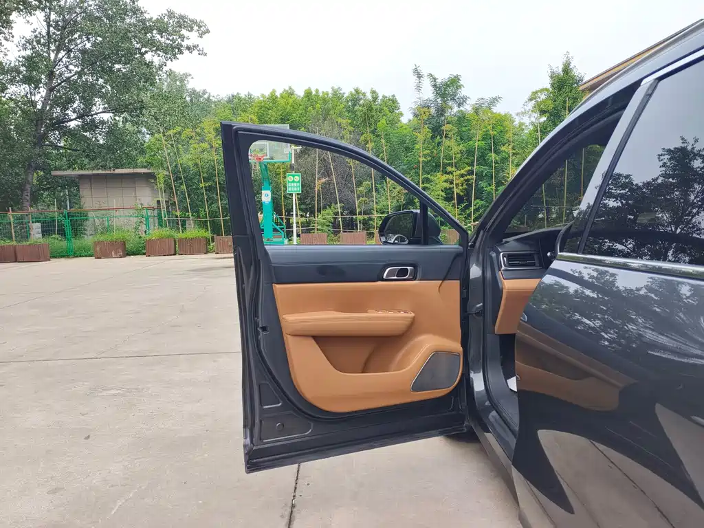 Li Auto Li ONE — миниатюра 14
