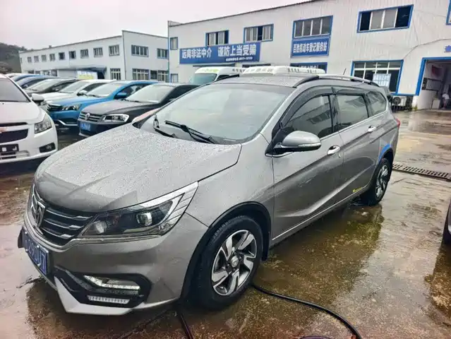 2018 SAIC 310W