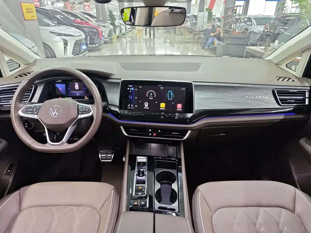 Volkswagen Viloran 2023 380TSI Luxury
