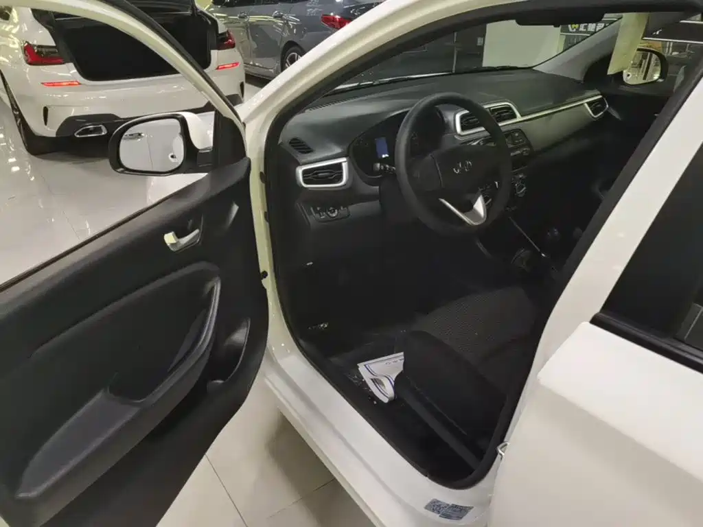 Hyundai Verna — миниатюра 16