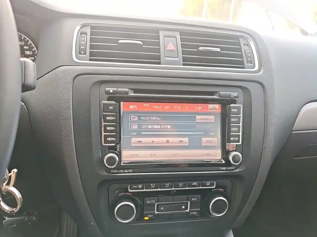 Volkswagen Sagitar — миниатюра 13