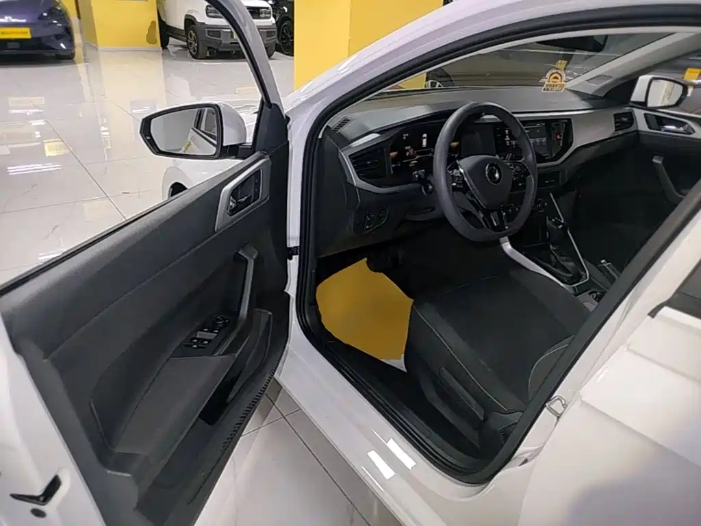 Volkswagen Polo — миниатюра 21