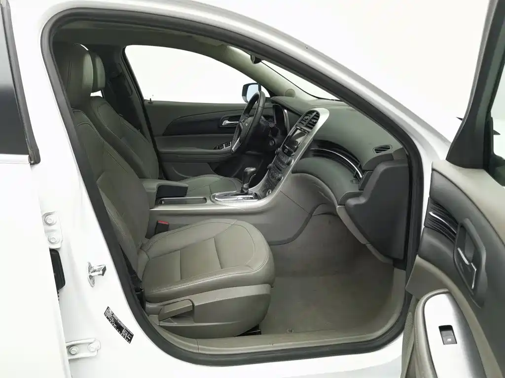 Chevrolet Malibu — миниатюра 23