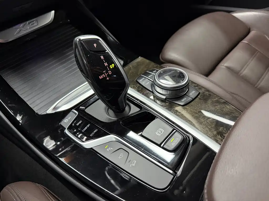 BMW X3 — миниатюра 17