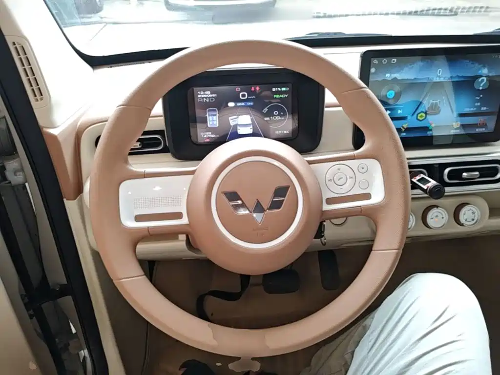 Wuling MINIEV — миниатюра 11