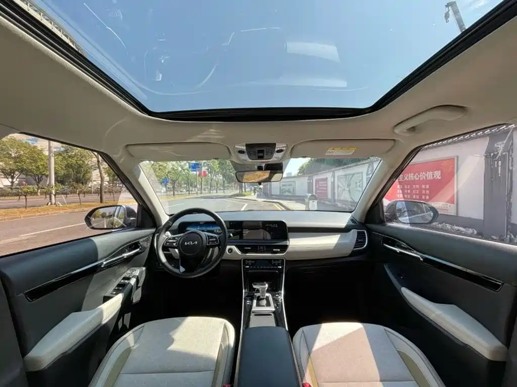 Kia Seltos — миниатюра 12