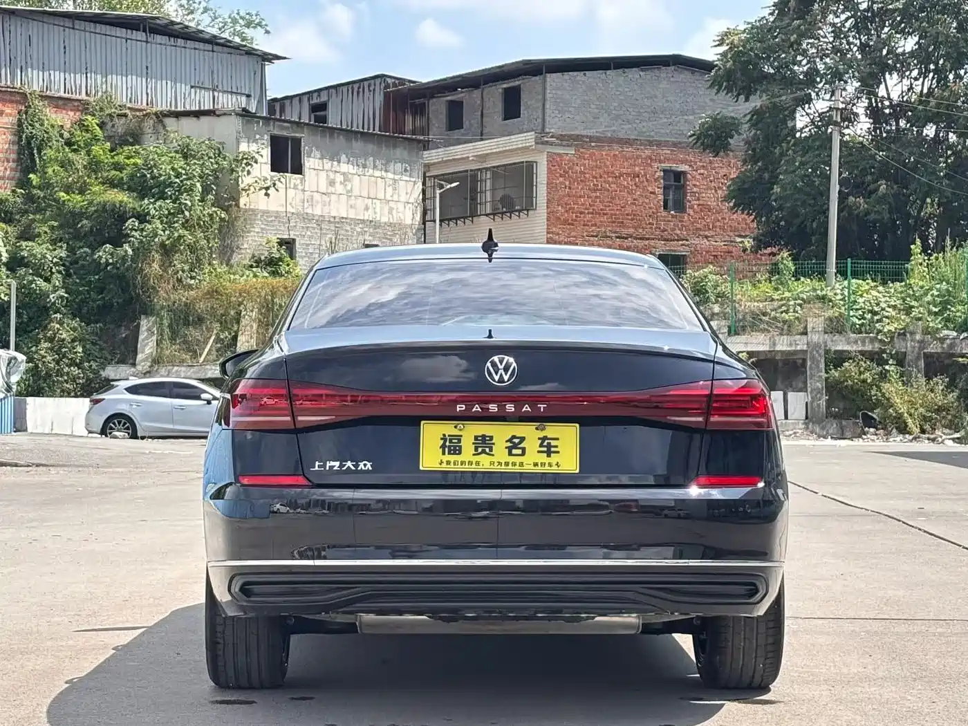Volkswagen Passat id 4583672 из Китая 9