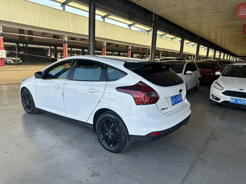 Ford Focus — миниатюра 6