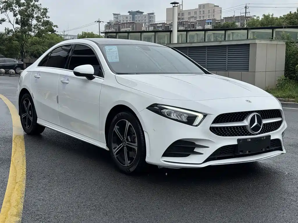 Mercedes-Benz A-Class A 2022 A 200 L Sport Fashion