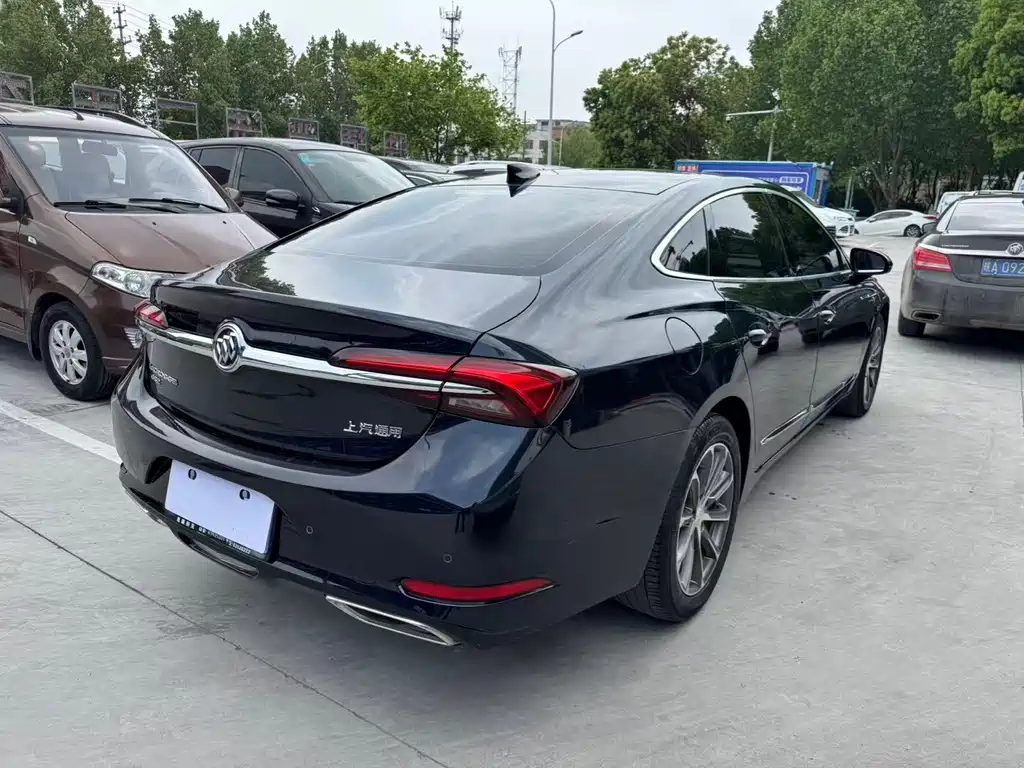 Buick LaCrosse 2021 652T Luxury