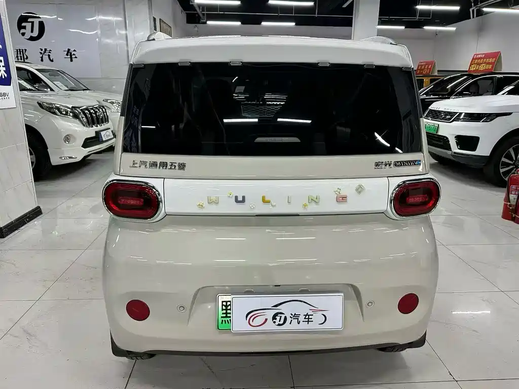 Wuling MINIEV — миниатюра 3