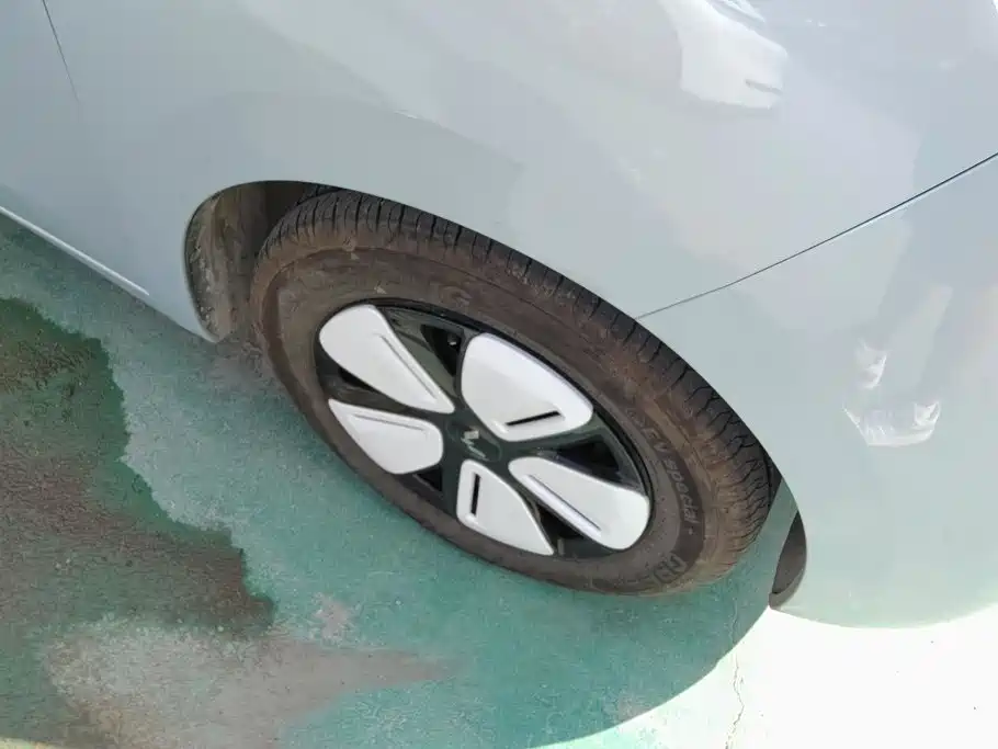 Wuling MINIEV — миниатюра 6