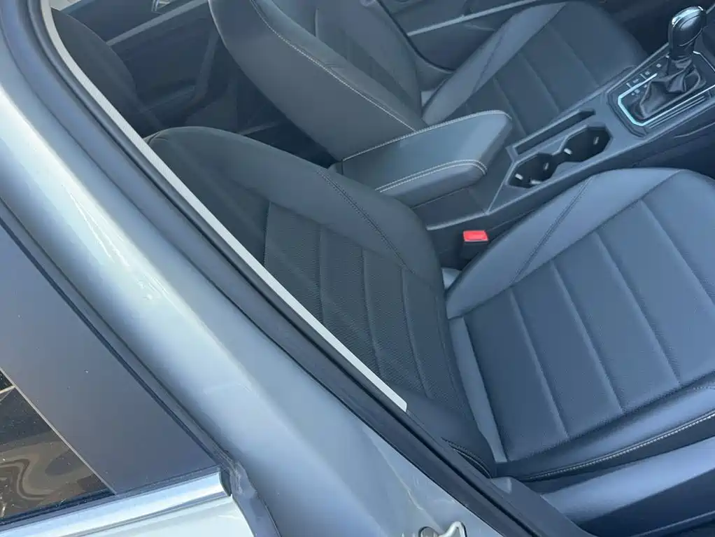 Volkswagen Lavida — миниатюра 3