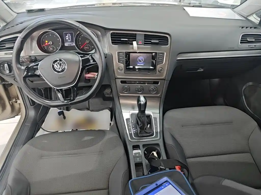 Volkswagen Golf — миниатюра 10
