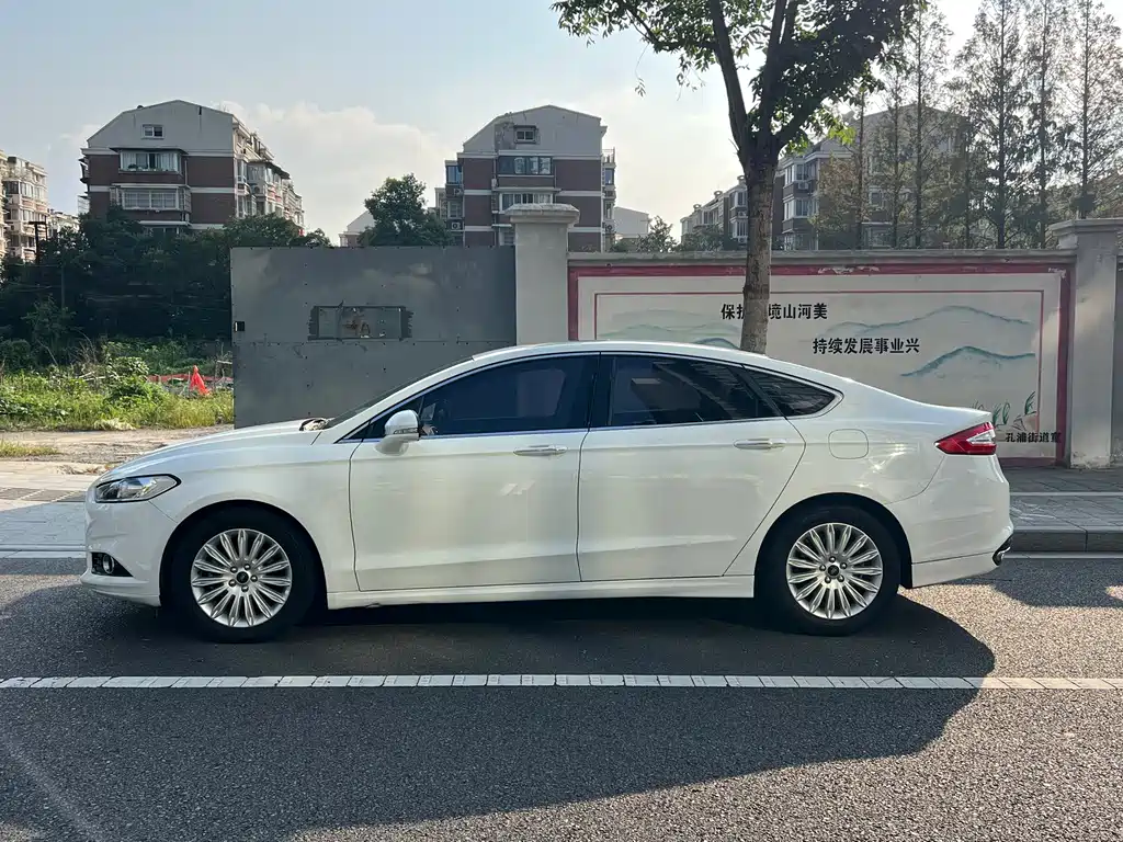 Ford Mondeo — миниатюра 15