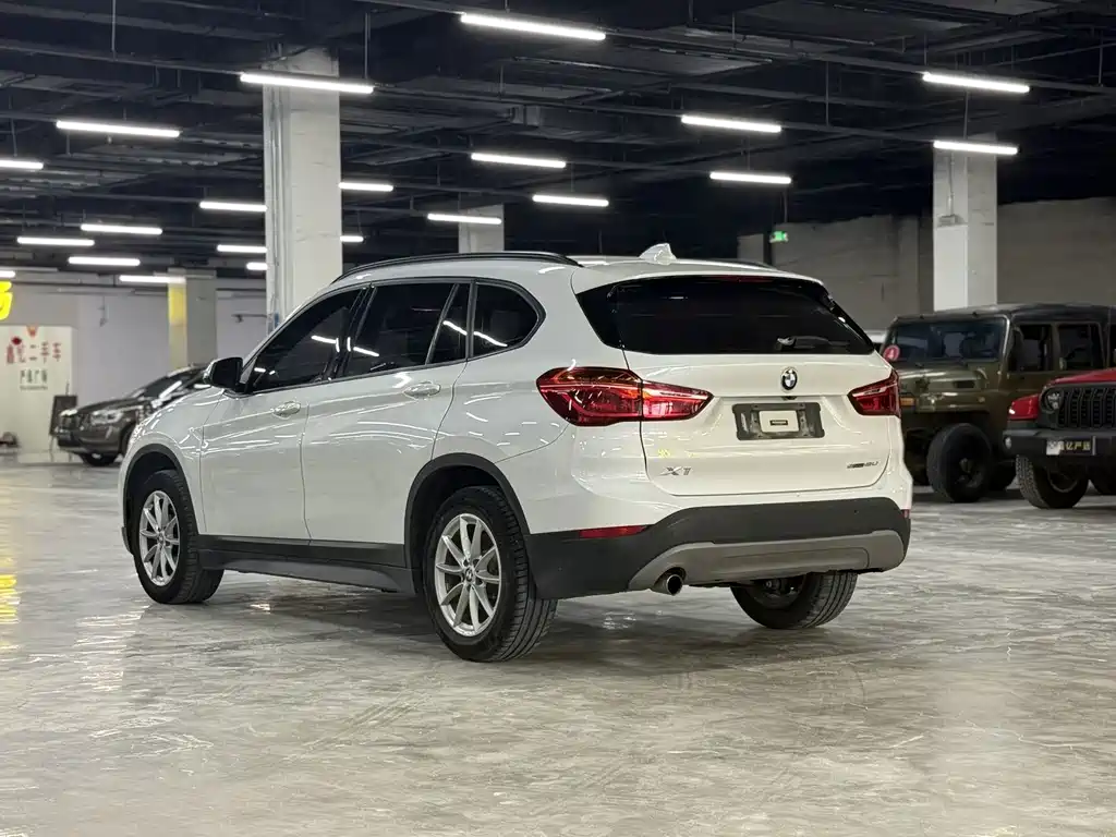 BMW X1 — миниатюра 4