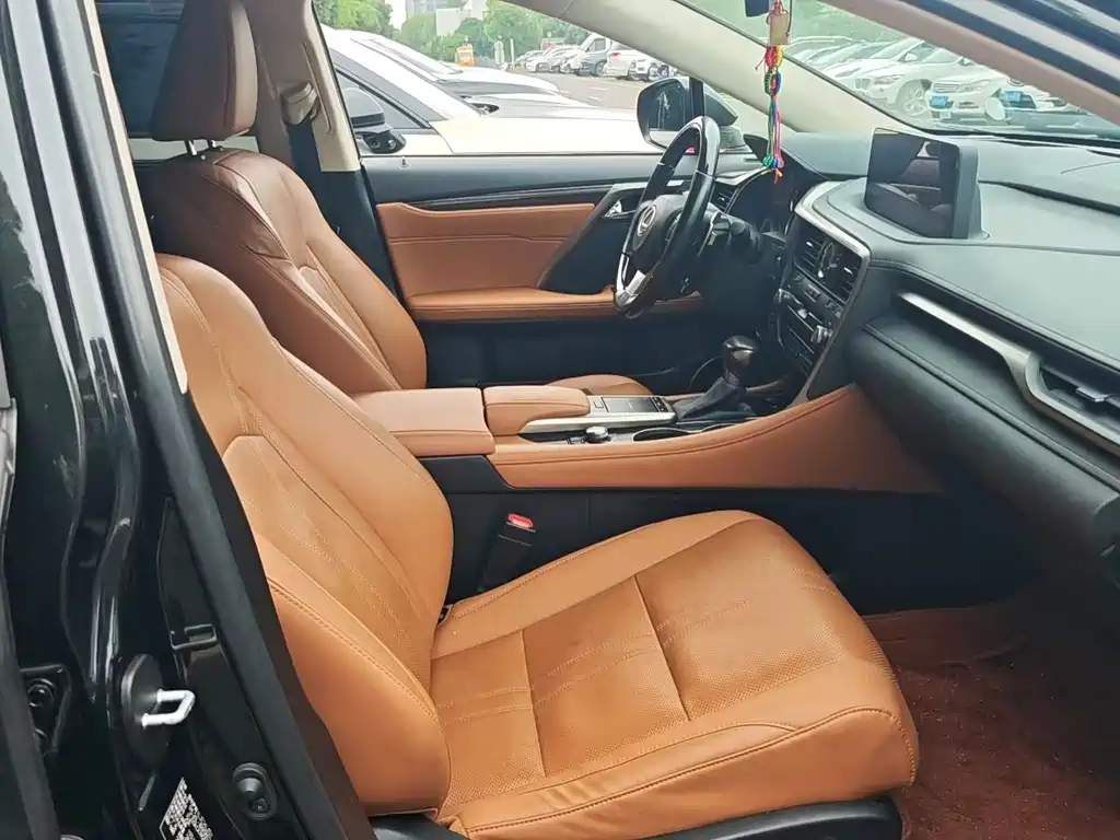 Lexus RX 2020 450hL Luxury 6 мест
