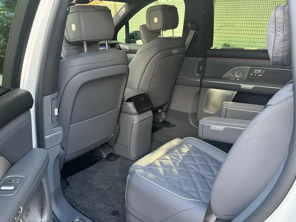 NIO ES8 2026 мест Executive Luxury