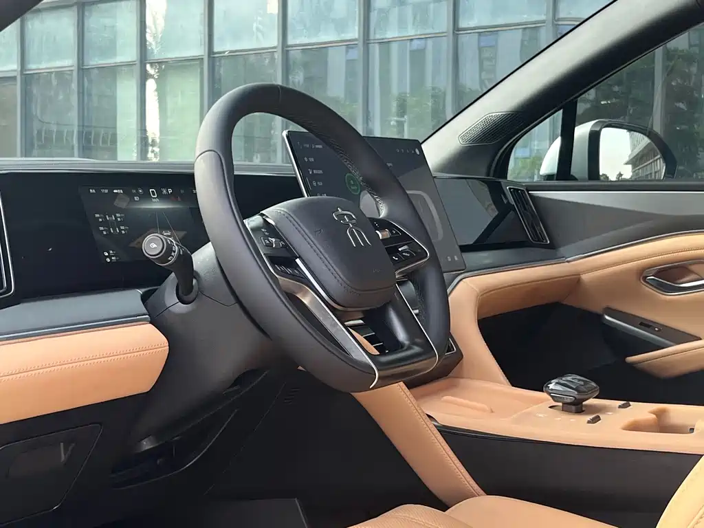 BYD L DM-i — миниатюра 10