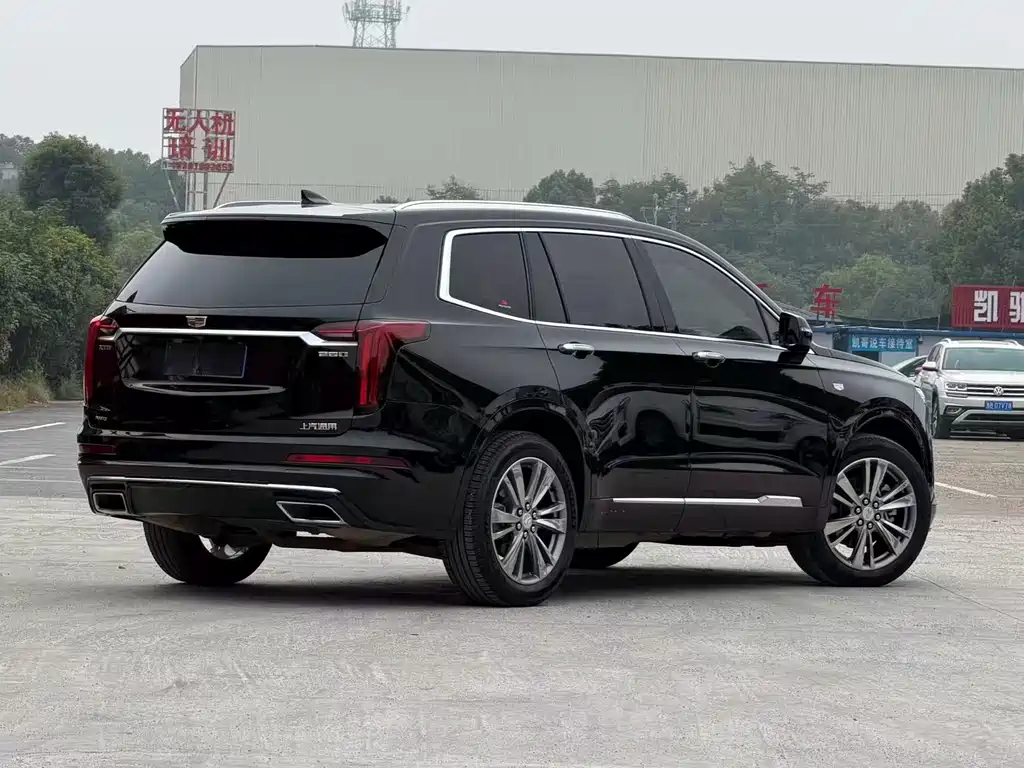 Cadillac XT6 — миниатюра 7
