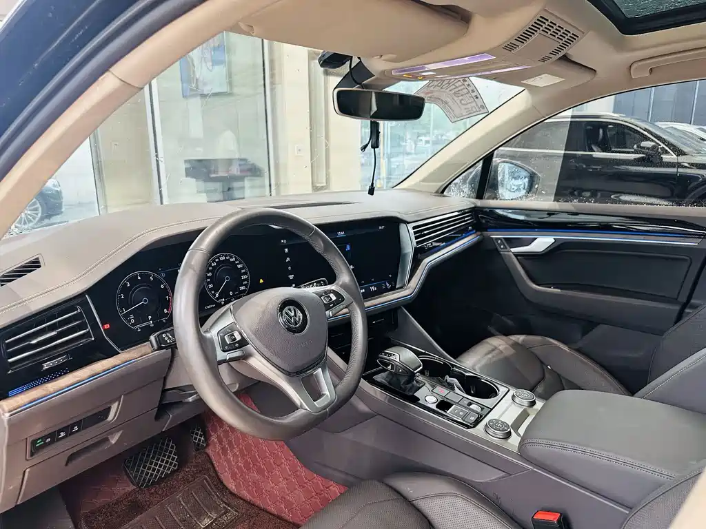 Volkswagen Touareg — миниатюра 5