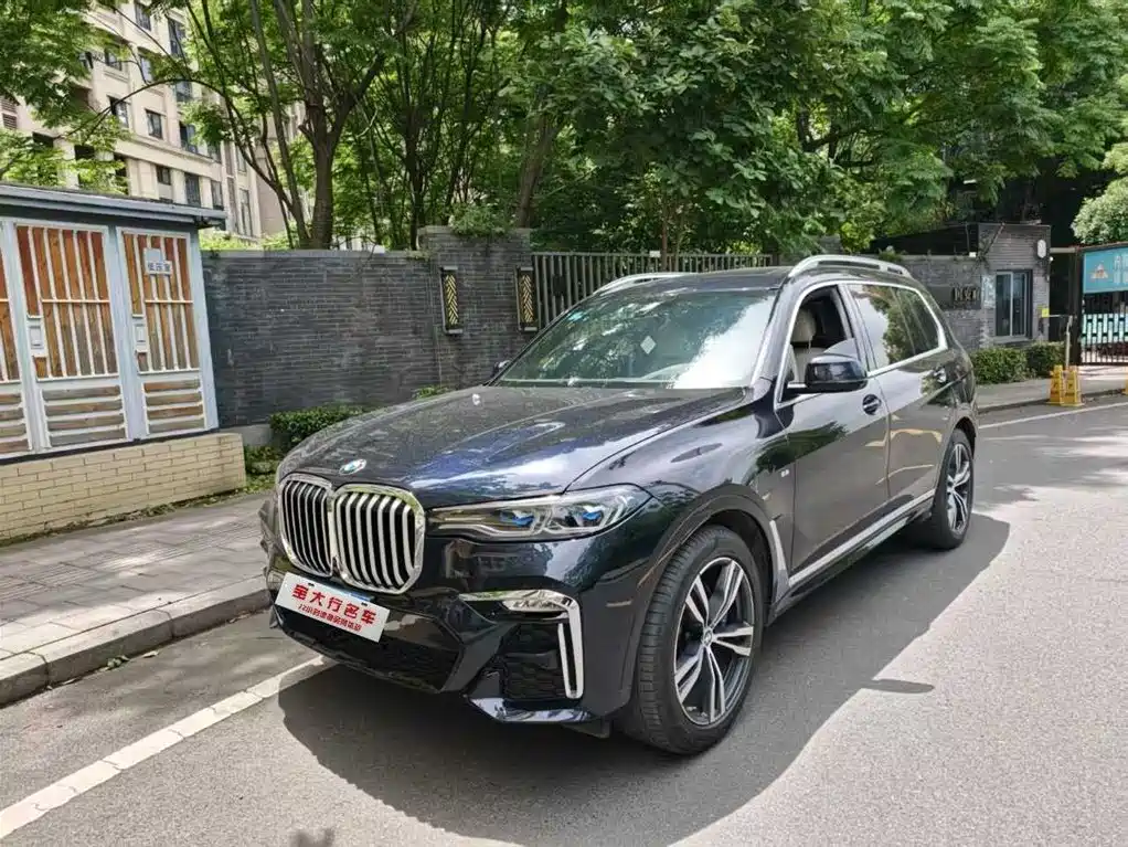 BMW X7 2022