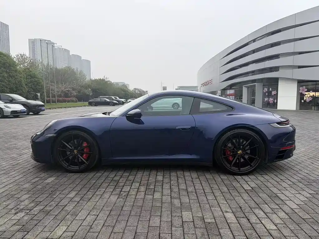 Porsche 911 2023 Carrera S 3.0T