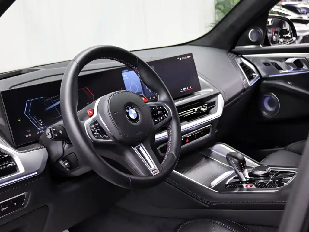 BMW XM — миниатюра 10