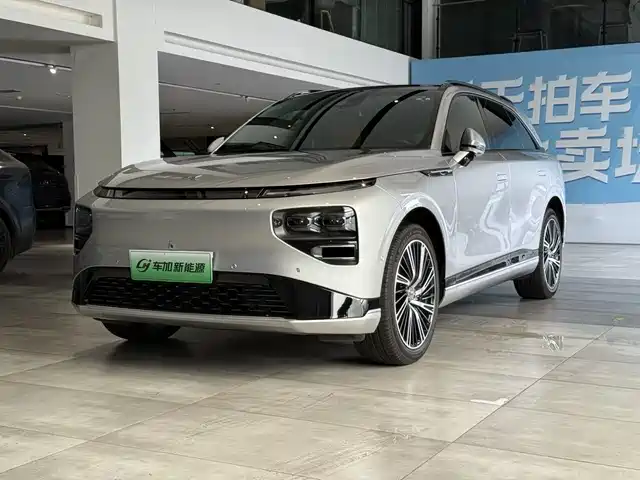 2023 Xpeng G9