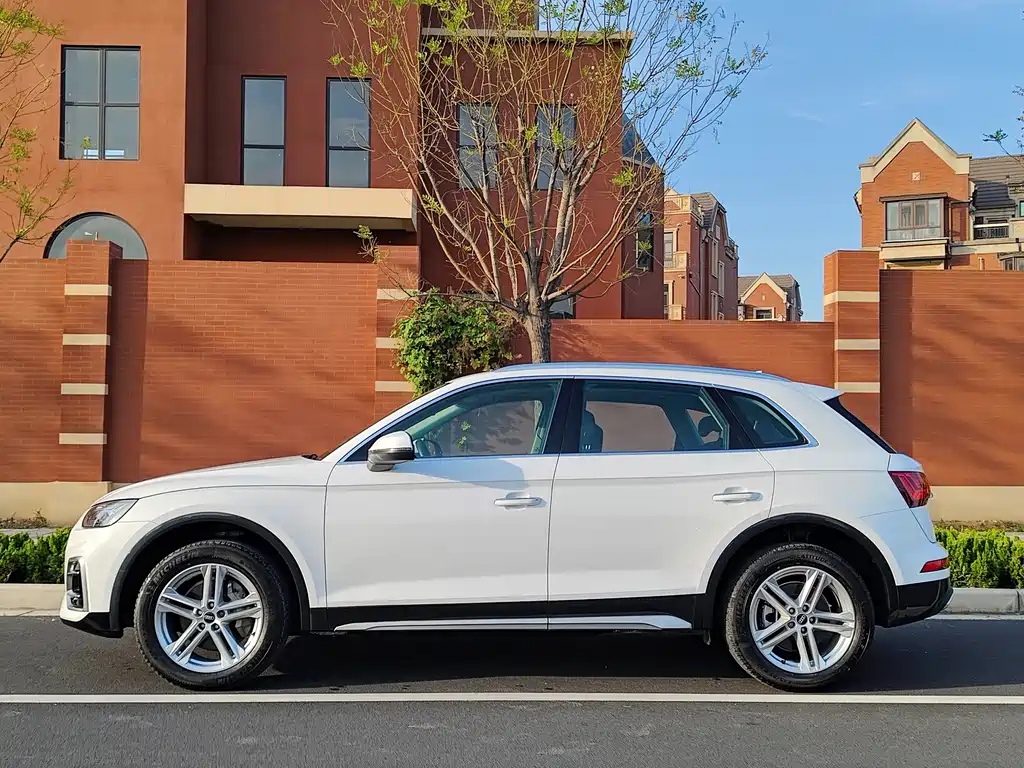Audi Q5L — миниатюра 18