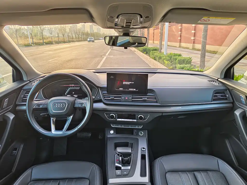 Audi Q5L — миниатюра 21