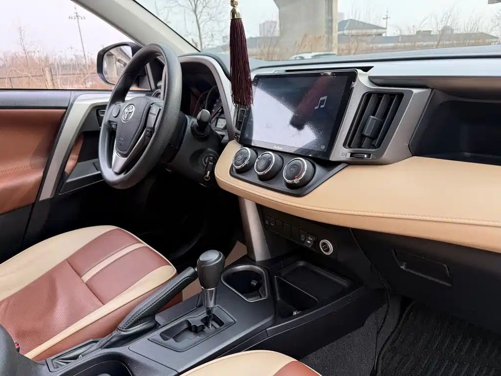 TOYOTA RAV4 RONGFANG