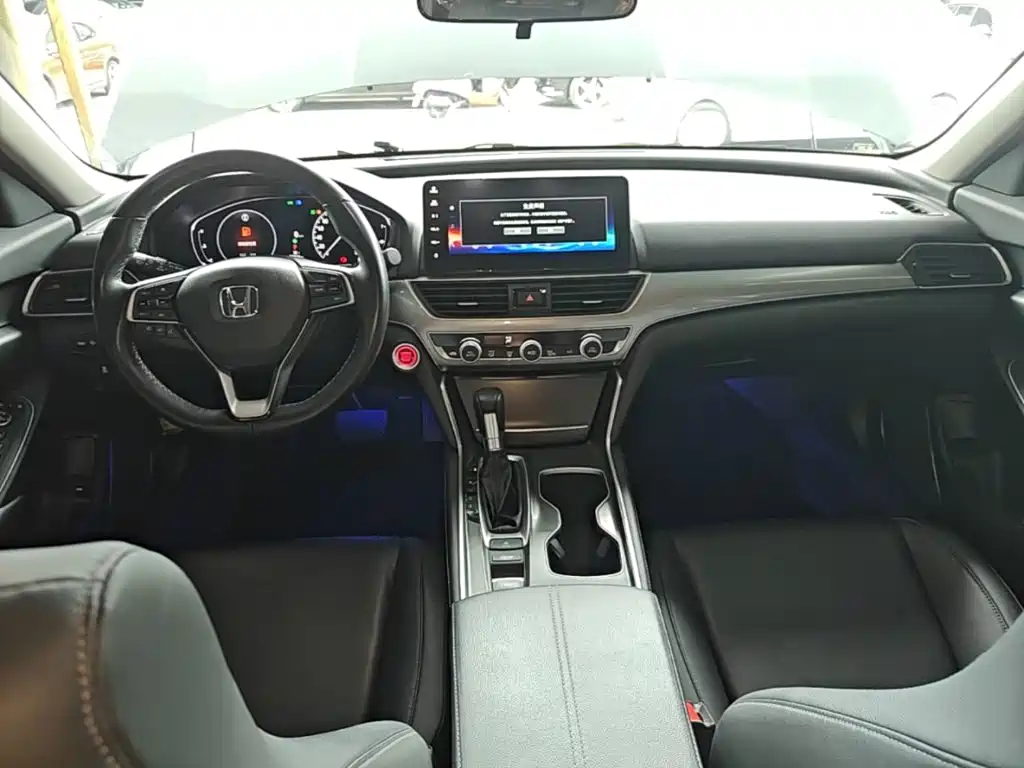 Honda Accord — миниатюра 10