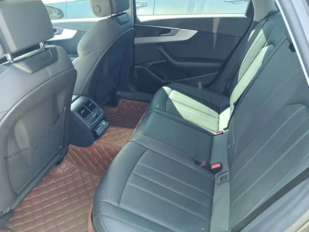 Audi A4L — миниатюра 5