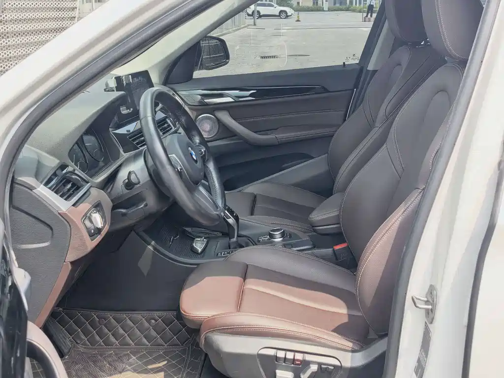 BMW X1 — миниатюра 10