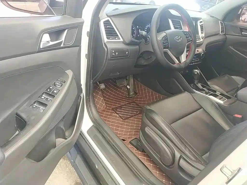 Hyundai Tucson — миниатюра 16