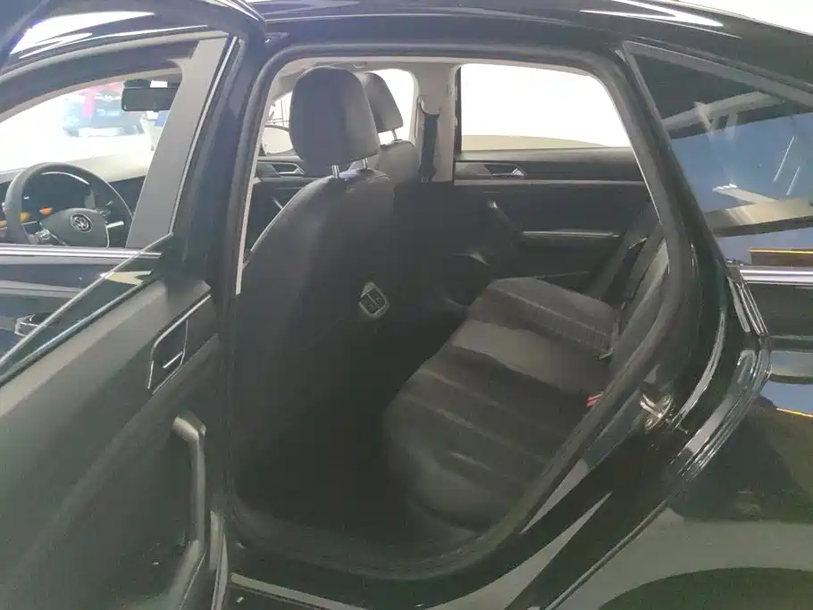 Volkswagen Lavida — миниатюра 11