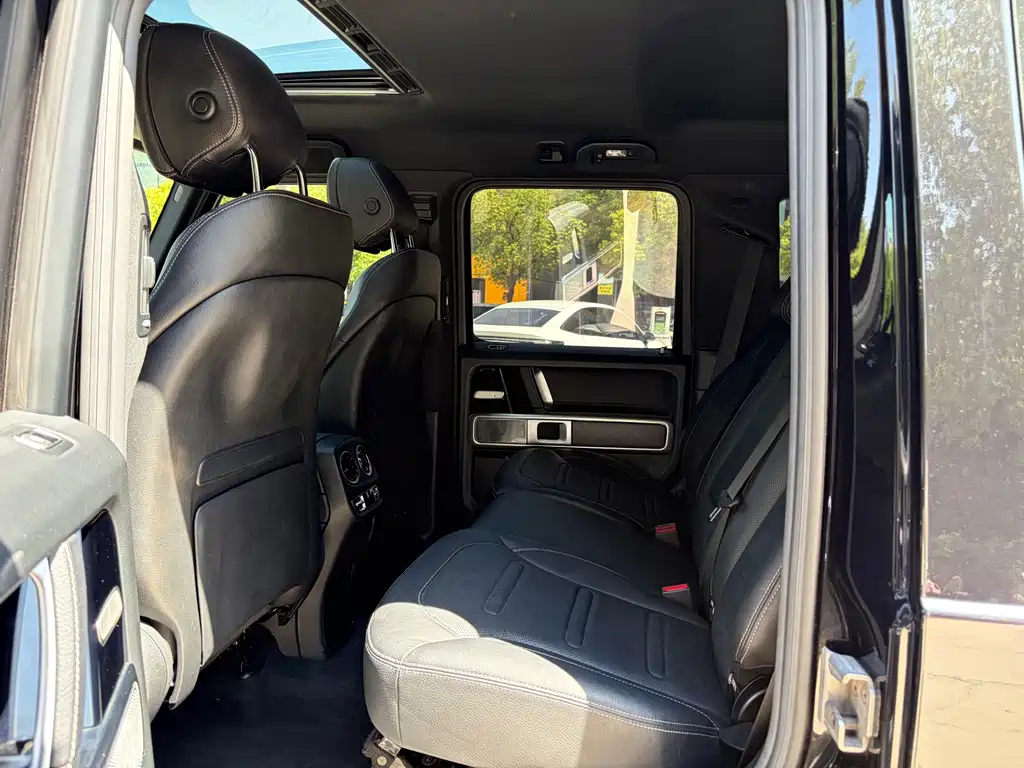 Mercedes-Benz G-Class — миниатюра 17