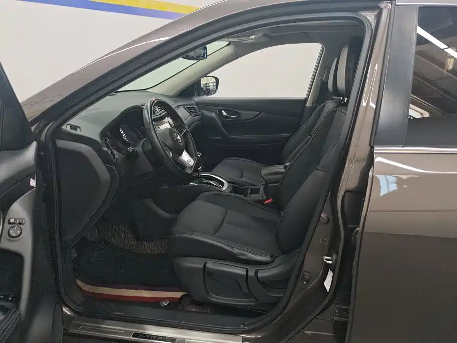 Nissan X-Trail — миниатюра 9