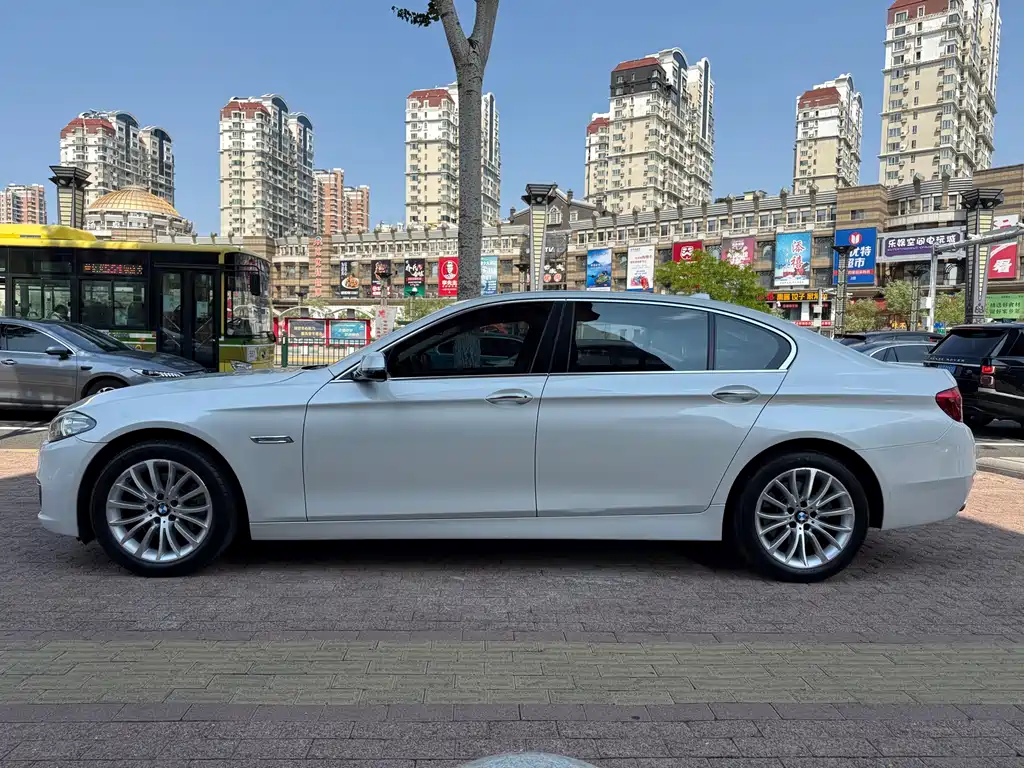 BMW 5 Series 5 2014 525Li Luxury