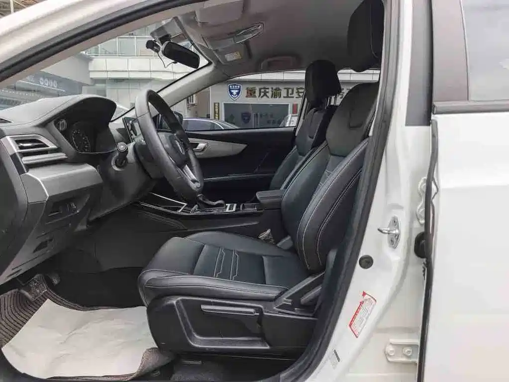 BYD Qin — миниатюра 5