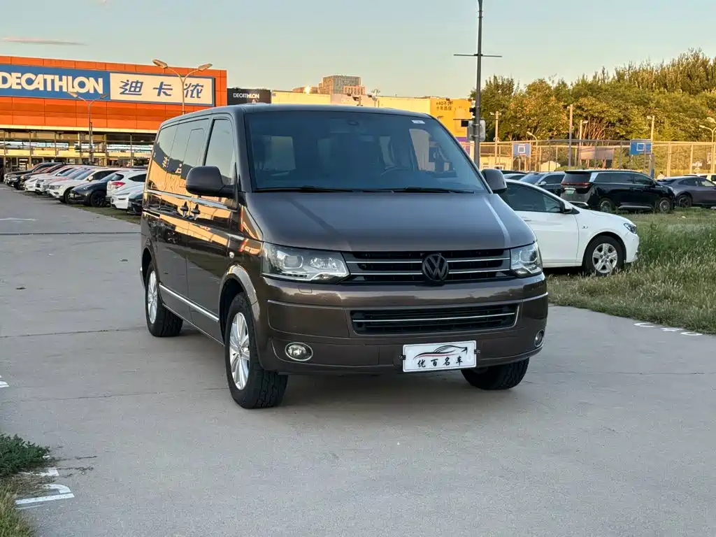 Volkswagen Multivan — миниатюра 3